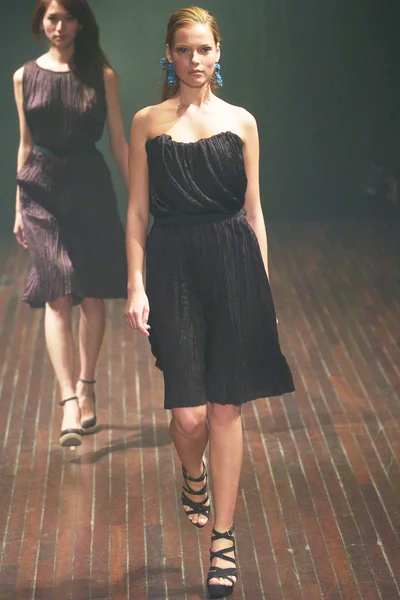 Look 28